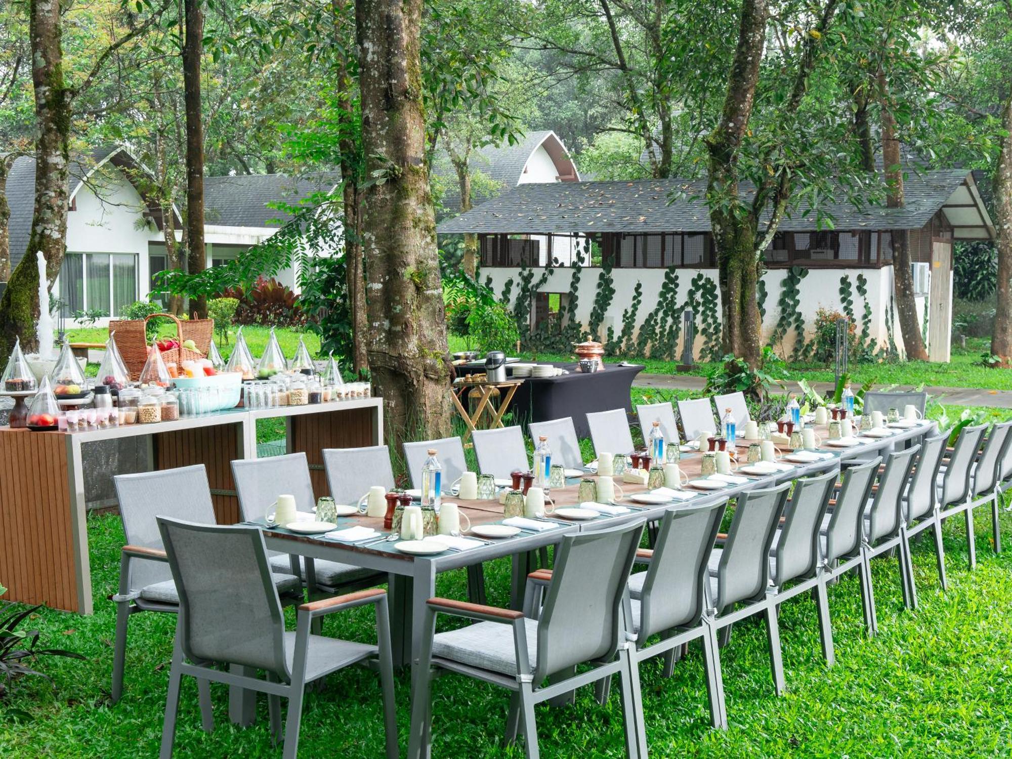 Coorg Marriott Resort & Spa Madikeri Exterior photo